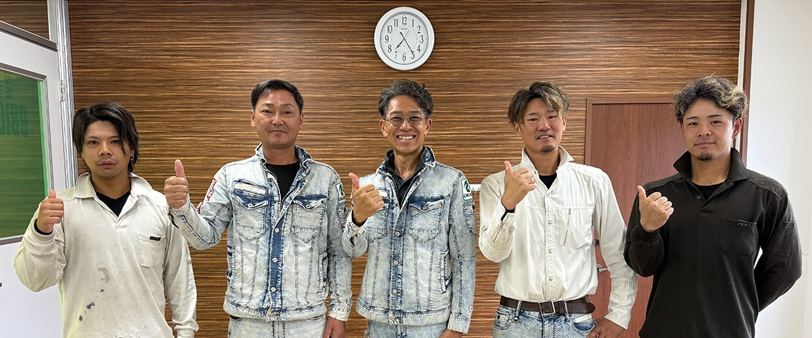 スタッフ集合写真